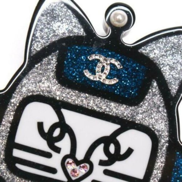 Chanel- CC Monogram Cat Brooch Pin Silver Blue Robot NEW BOX Mothers Day gift - Picture 3 of 10